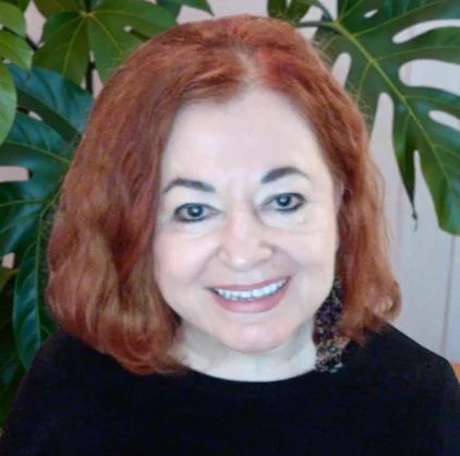 Profesora de lengua, coordinadora de proyecto, guionista (Canadá//Reino Unido/España)